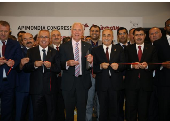 45. APIMONDIA DÜNYA ARICILIK KONGRESİNE KATILDIK.