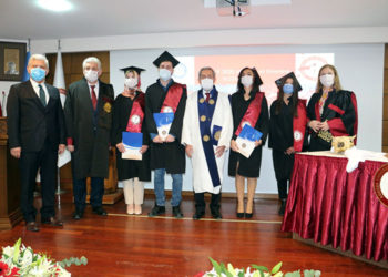 Ankara Üniversitesi Veteriner Fakültesi Mezunlarını verdi