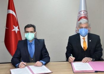 Sokağa terkedilen kedi ve köpeklere çipli koruma!