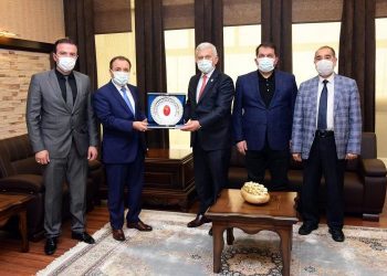 Rektör Karakaş Türk Veteriner Hekimleri Birliği Merkez Konsey Başkanı Eroğlu’nu Kabul Etti