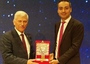 Çiftçi TV Haber Spikeri Taner Öztürk’e 2022 yılı TVHB Basın Özel Ödülü!