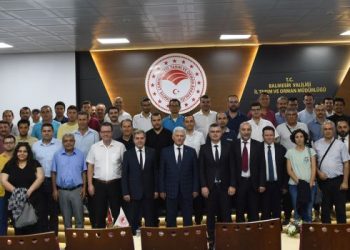 Türk Veteriner Hekimler Birliği Merkez Konseyi Başkanı Ali Eroğlu, 2. Başkan H. Haluk Aşkaroğlu, Balıkesir Veteriner Hekimler Odası Başkanı Hüdayi Tanrıkulu ile birlikte İl Müdürümüz Erkan Alkan’ı ziyaret etti