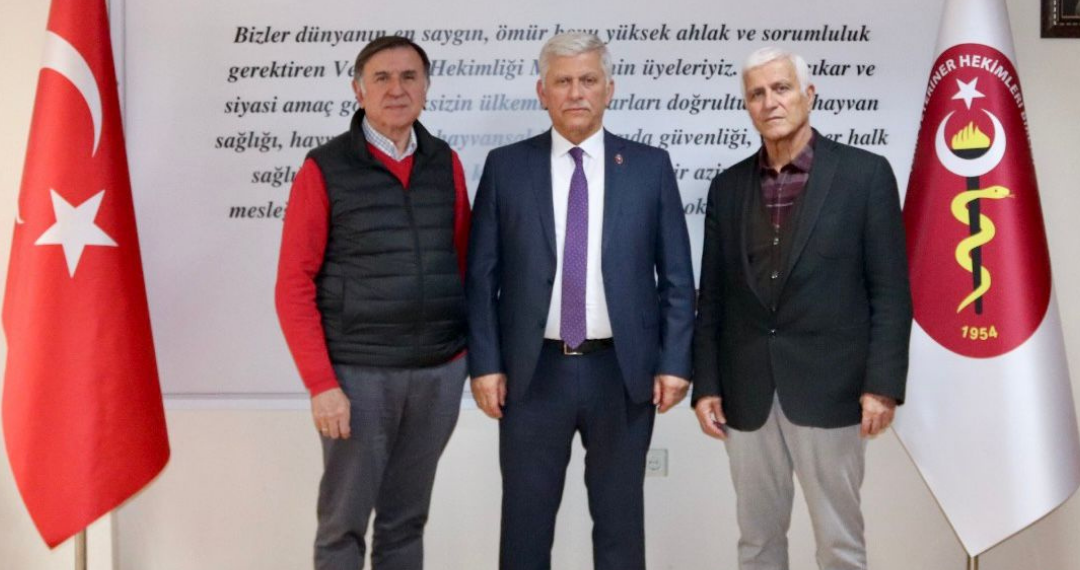 Tarım ve Orman Bakanlığı eski Müsteşarı Sayın Doç. Dr. Hamit AYANOĞLU ve Tarım ve Orman Bakanlığı eski Genel Müdür Yardımcılarından Dr. Bahattin BOZKURT Birliğimizi Ziyaret Etti