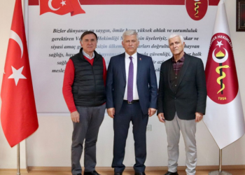 Tarım ve Orman Bakanlığı eski Müsteşarı Sayın Doç. Dr. Hamit AYANOĞLU ve Tarım ve Orman Bakanlığı eski Genel Müdür Yardımcılarından Dr. Bahattin BOZKURT Birliğimizi Ziyaret Etti