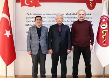 Önceki dönem Tarım ve Orman Bakan Yardımcısı Dr. Nihat Pakdil, Rehberlik ve Teftiş Başkanı Recep Semiz, Genel Müdür Yardımcıları Dr. Tahir Goncagül ve Dr. Nahit Onuk ile Birliğimizin Önceki Dönem Merkez Konseyi Başkanlarından Talat Gözet’ten TVHB’ye Ziyaret