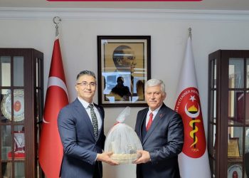 Manisa Veteriner Hekimleri Odası Türk Veteriner Hekimleri Birliği’ni Ziyaret Etti