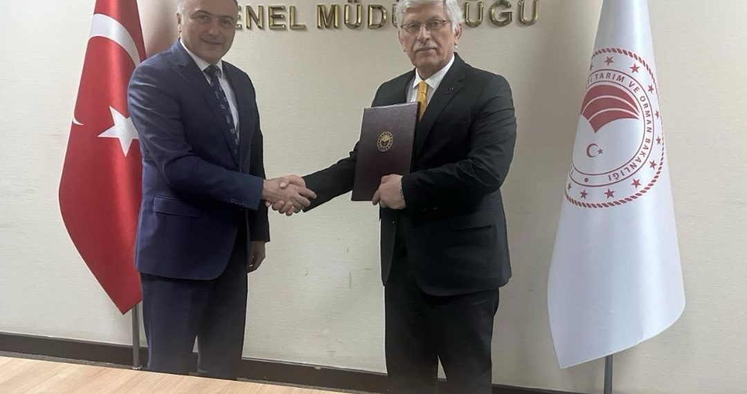 Gıda ve Kontrol Genel Müdürlüğü ve Türk Veteriner Hekimleri Birliği arasında Koyun ve Keçi Türü Hayvanların Küpelenerek Kayıt Altına Alınması ve Programlı Aşılama Yetkisinin Devrine İlişkin Protokol İmzalandı