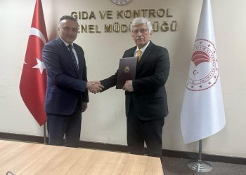 Gıda ve Kontrol Genel Müdürlüğü ve Türk Veteriner Hekimleri Birliği arasında Koyun ve Keçi Türü Hayvanların Küpelenerek Kayıt Altına Alınması ve Programlı Aşılama Yetkisinin Devrine İlişkin Protokol İmzalandı