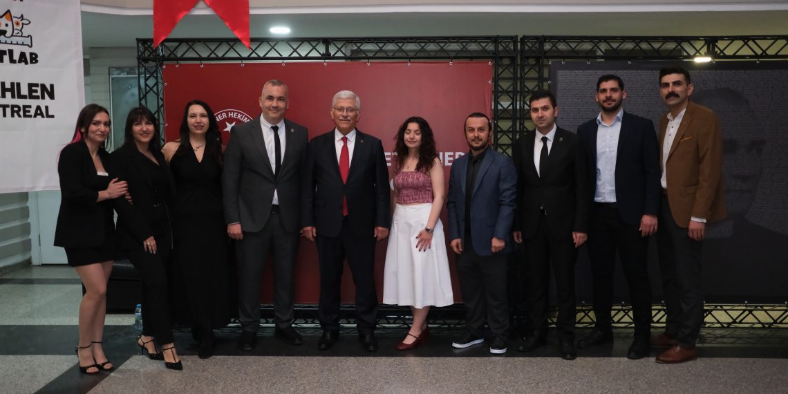 Dünya Veteriner Hekimler Günü Kapsamında Ankara VHO Balosuna Katıldık