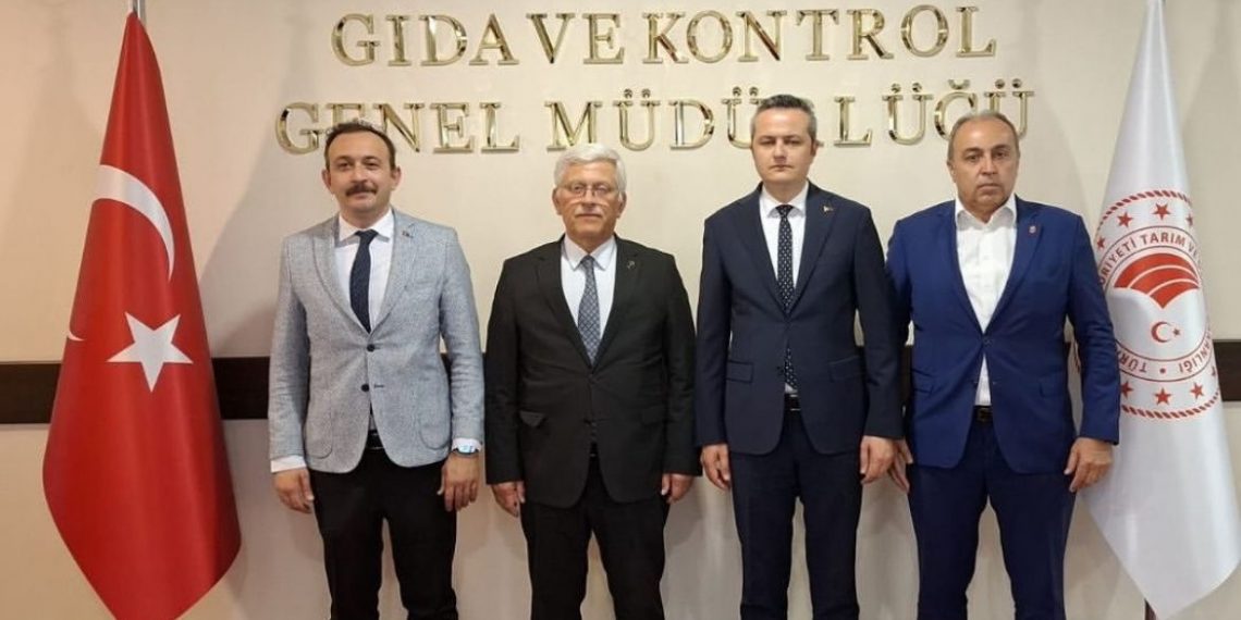 TVHB Merkez Konseyi Başkanı Ali EROĞLU ve İzmir VHO Başkanı Selim ÖZKAN, Tarım ve Orman Bakanlığı Gıda ve Kontrol Genel Müdür Yardımcısı Sayın Sezai CİBELİK’i Ziyaret Etti