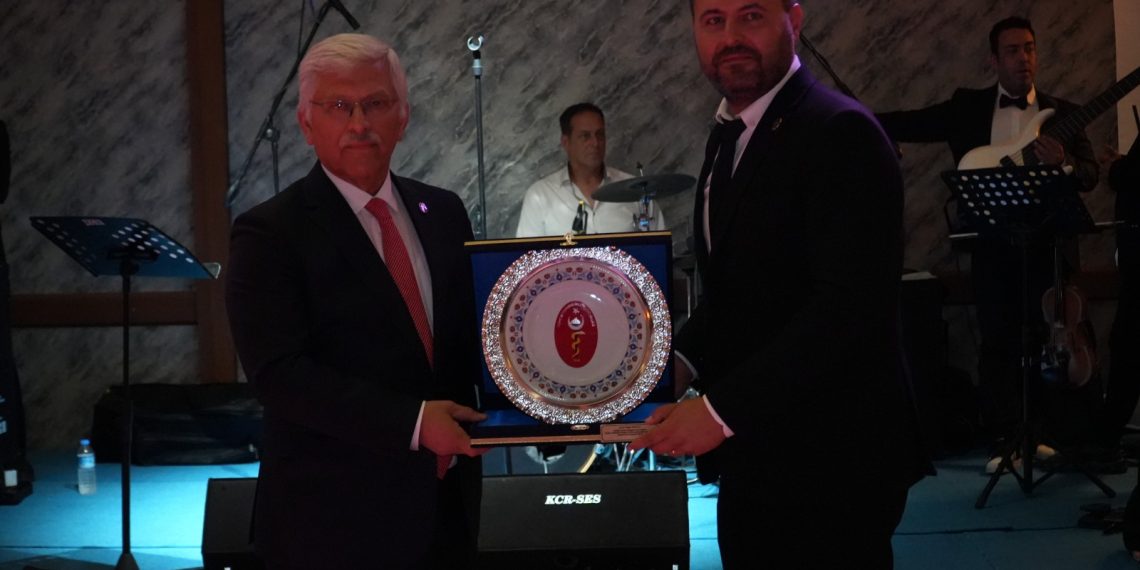 Denizli Veteriner Hekimleri Odası’nın Dünya Veteriner Hekimler Günü Gala Yemeği’ne Katıldık