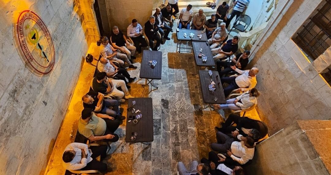 TVHB Merkez Konseyi Başkanı Ali EROĞLU HatayVVeteriner Hekimleri Odası’nı Ziyaret Ederek Bölgede Görev Yapan Meslektaşlarımızla Bir Araya Geldi