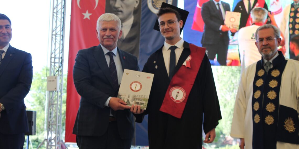 nkara Üniversitesi Veteriner Fakültesi Mezuniyet Törenine Katıldık