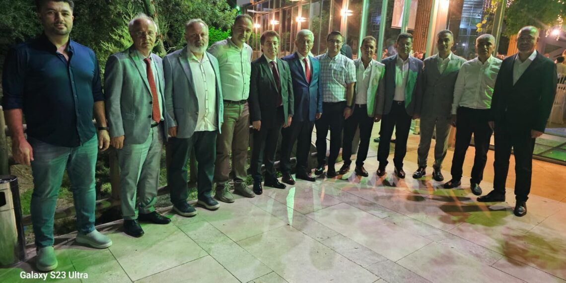 Türk Veteriner Hekimleri Birliği Merkez Konseyi Üyesi Orhan SARITEPE’nin Kızının Nikah Törenine Katıldık