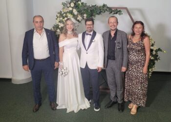 İzmir Veteriner Hekimleri Odası Üyelerinden Veteriner Hekim Derya KAMÇICI ile Yönetim Kurulu Üyesi Halis ÖZCAN’nın Nikah Merasimine Katıldık