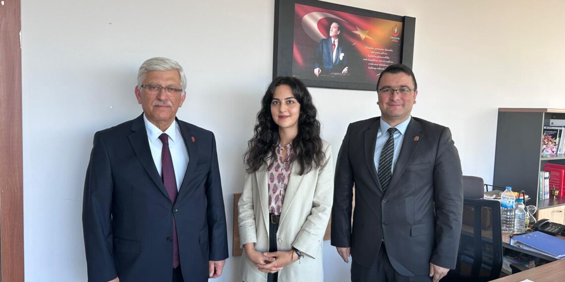 Farmakovijilans ve Kontrole Tabi Maddeler Dairesi Başkanı Uzm. Ecz. Ayşegül Çelikkanat Ziyaretimiz