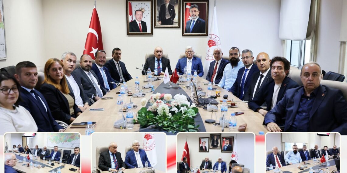 Tarım ve Orman Bakanlığı Hayvancılık Genel Müdürlüğü ile Türk Veteriner Hekimleri Birliği, Hayvancılık Genel Müdürlüğünün ev sahipliğinde, Muayenehane, Poliklinik ve Hastane Yönetmeliğinin Görüşüldüğü Toplantı Gerçekleştirdi
